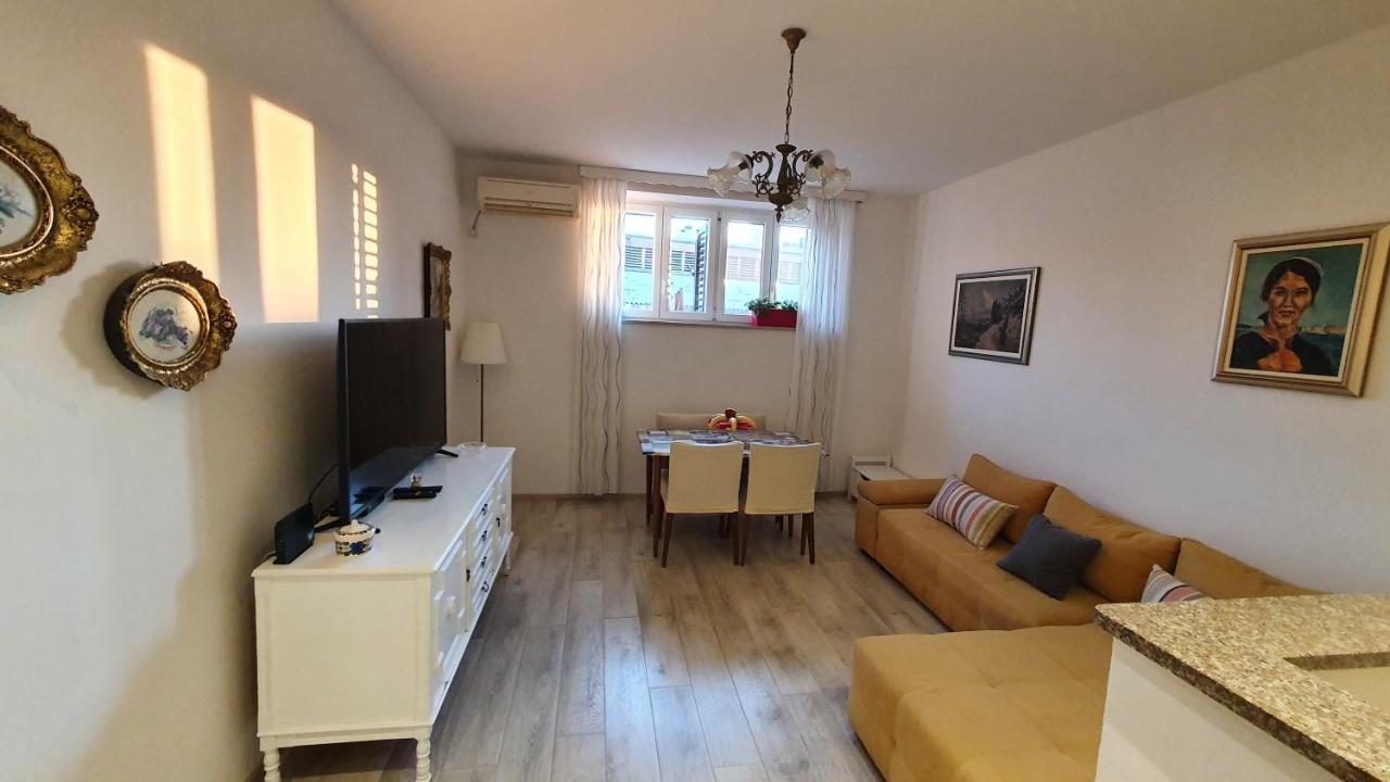 Apartment Factory Дубровник Екстериор снимка
